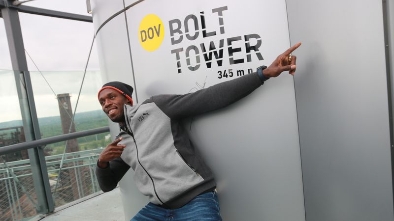 Le meilleur sprinter de la planète, Bolt, a couronné le sommet des hauts fourneaux à Ostrava